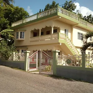  Homestay Fairy Hill Palms Jamaica